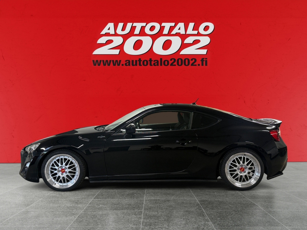 TOYOTA GT86 5