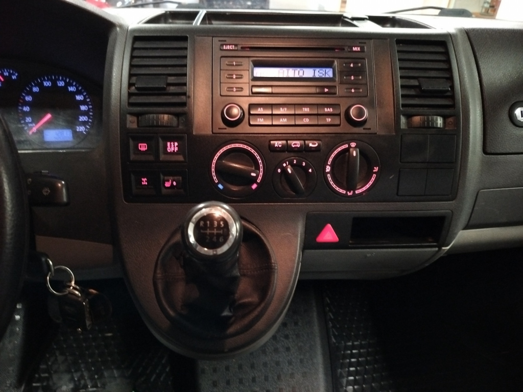 VOLKSWAGEN Caravelle 2009