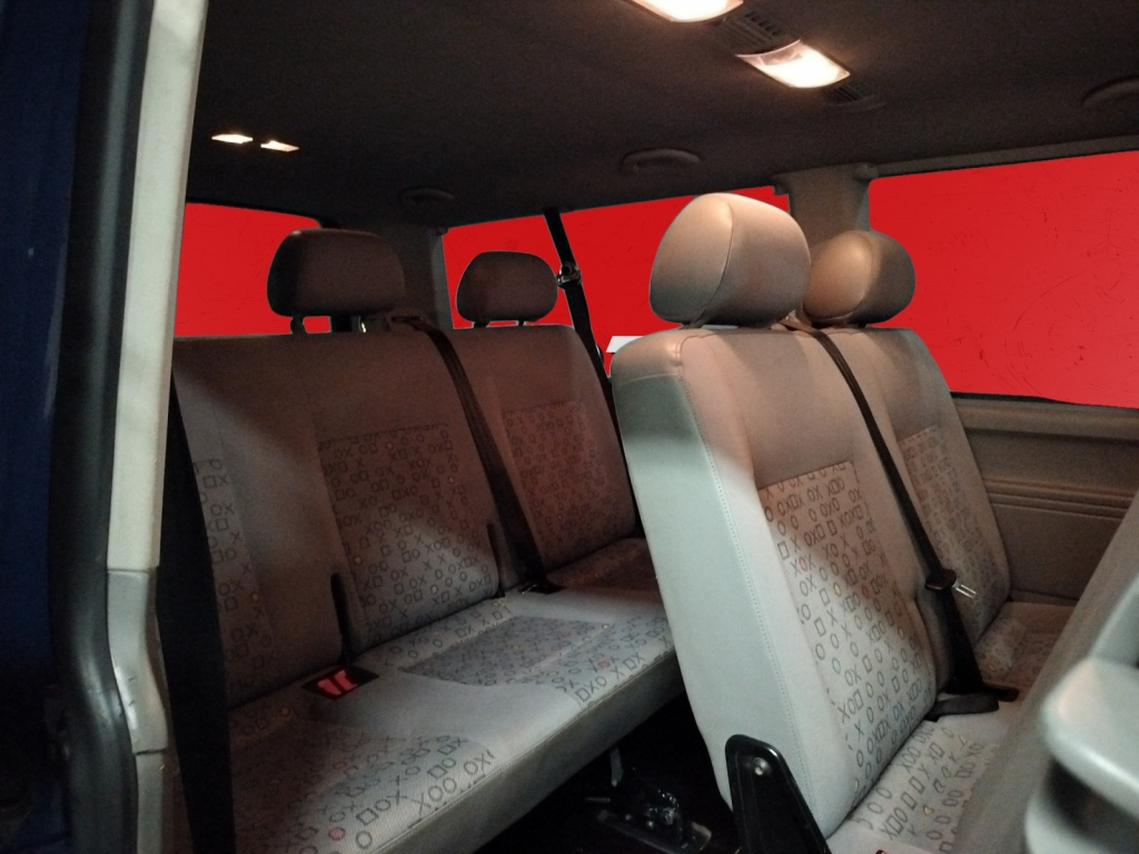 VOLKSWAGEN Caravelle 2009