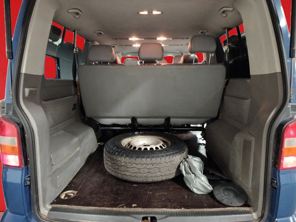 VOLKSWAGEN Caravelle 2009