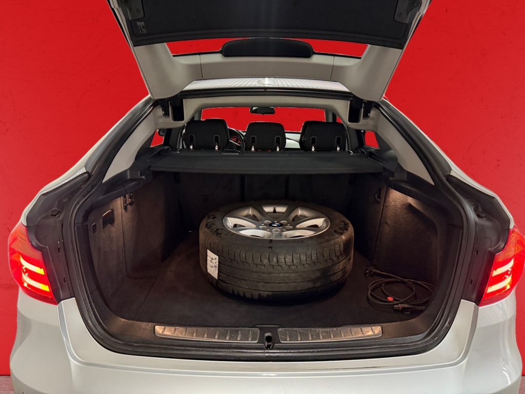 BMW 318 Gran Turismo 2014