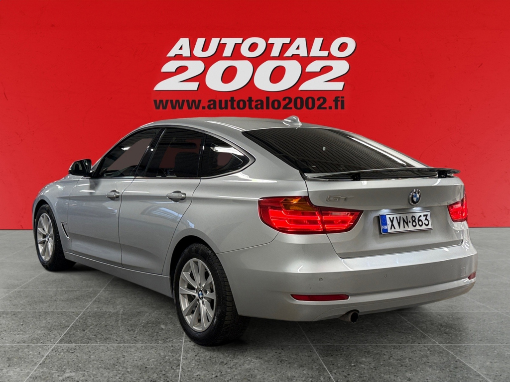 BMW 318 Gran Turismo 2014