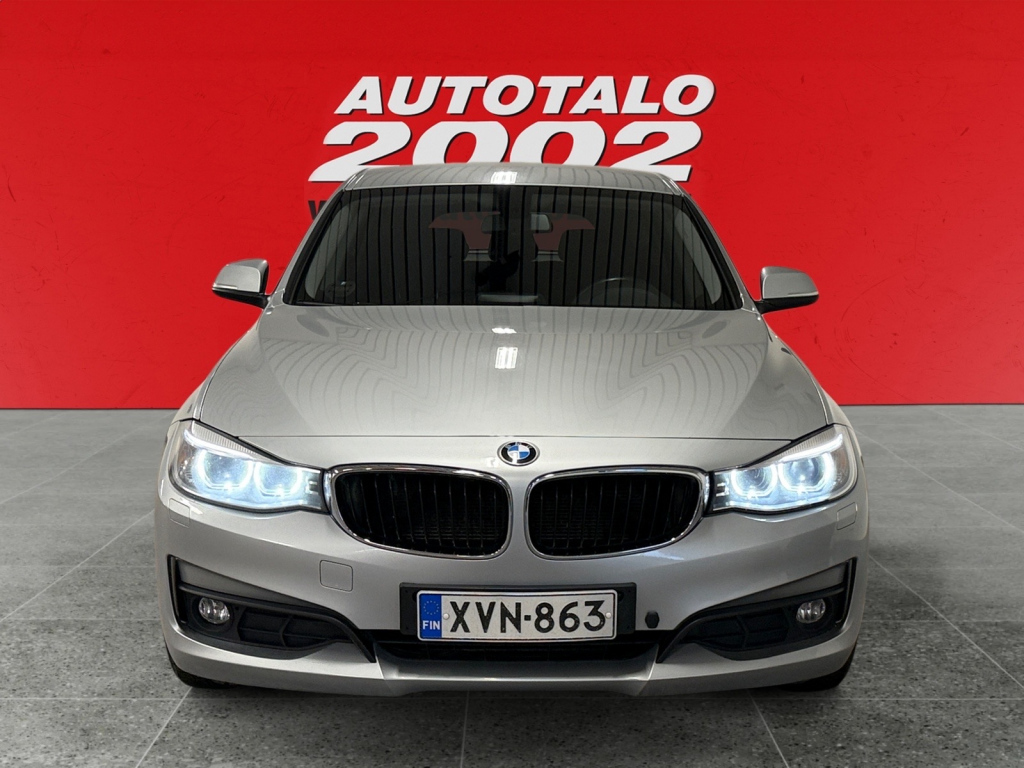 BMW 318 Gran Turismo 2014