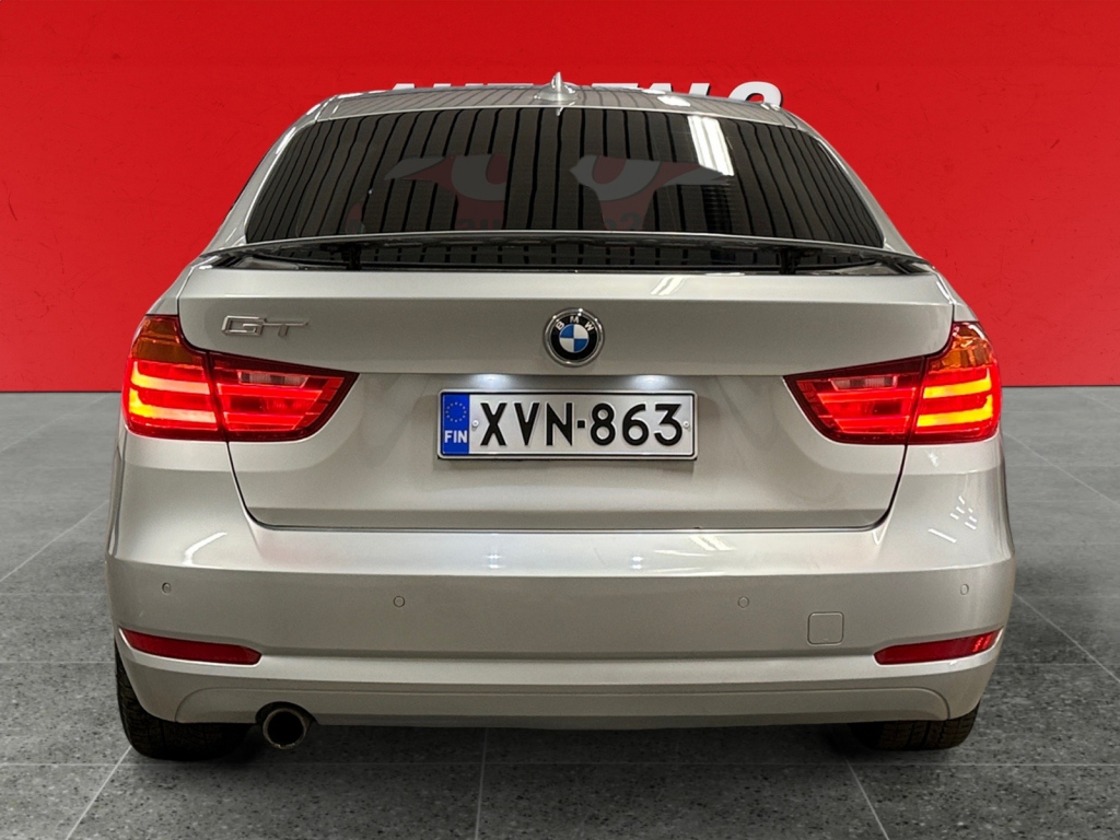 BMW 318 Gran Turismo 2014