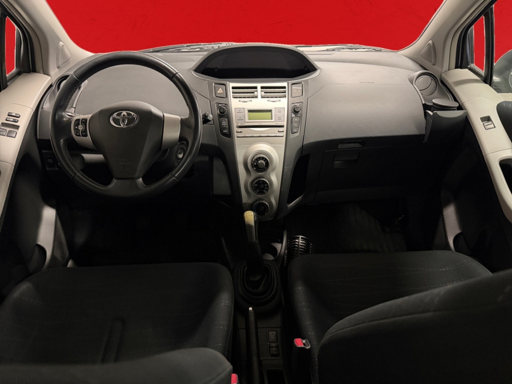 TOYOTA Yaris 2008