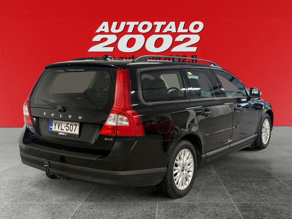 VOLVO V70 2009