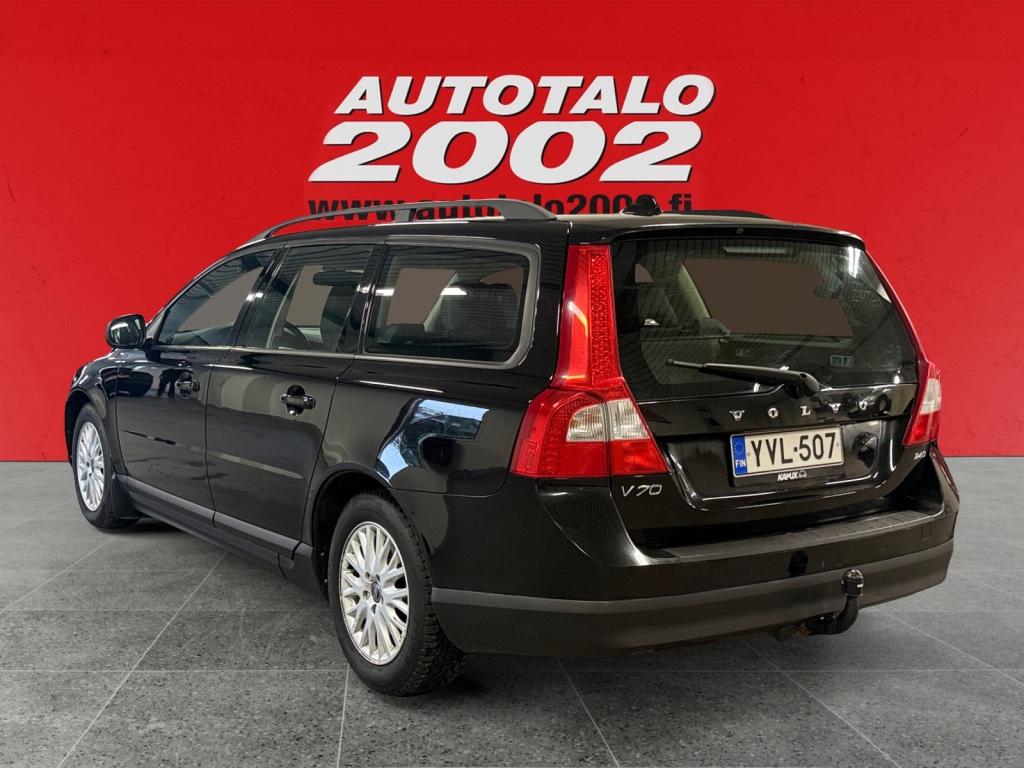 VOLVO V70 2009