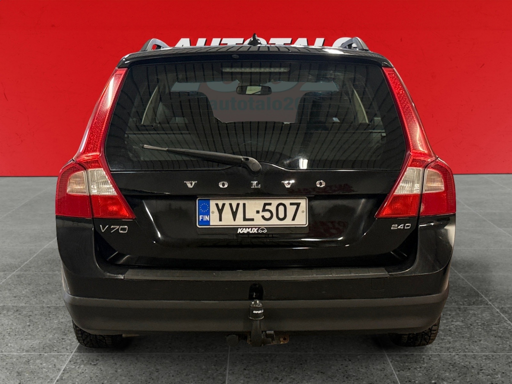 VOLVO V70 2009