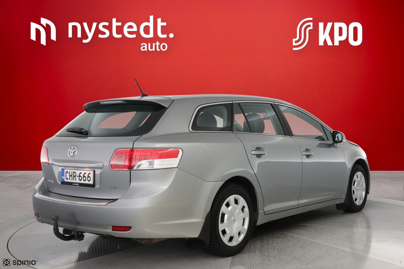 TOYOTA Avensis 2011