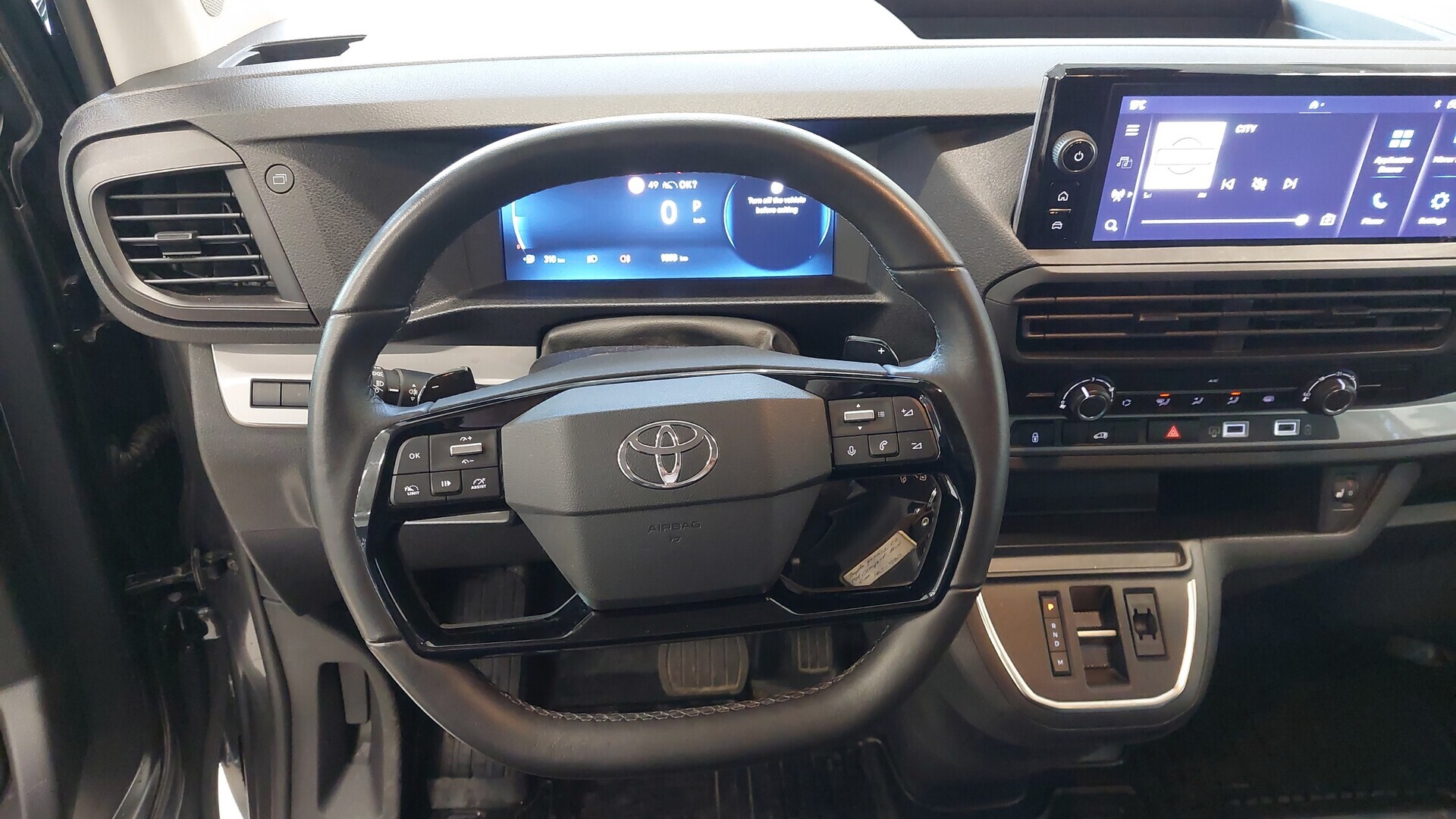TOYOTA PROACE 11