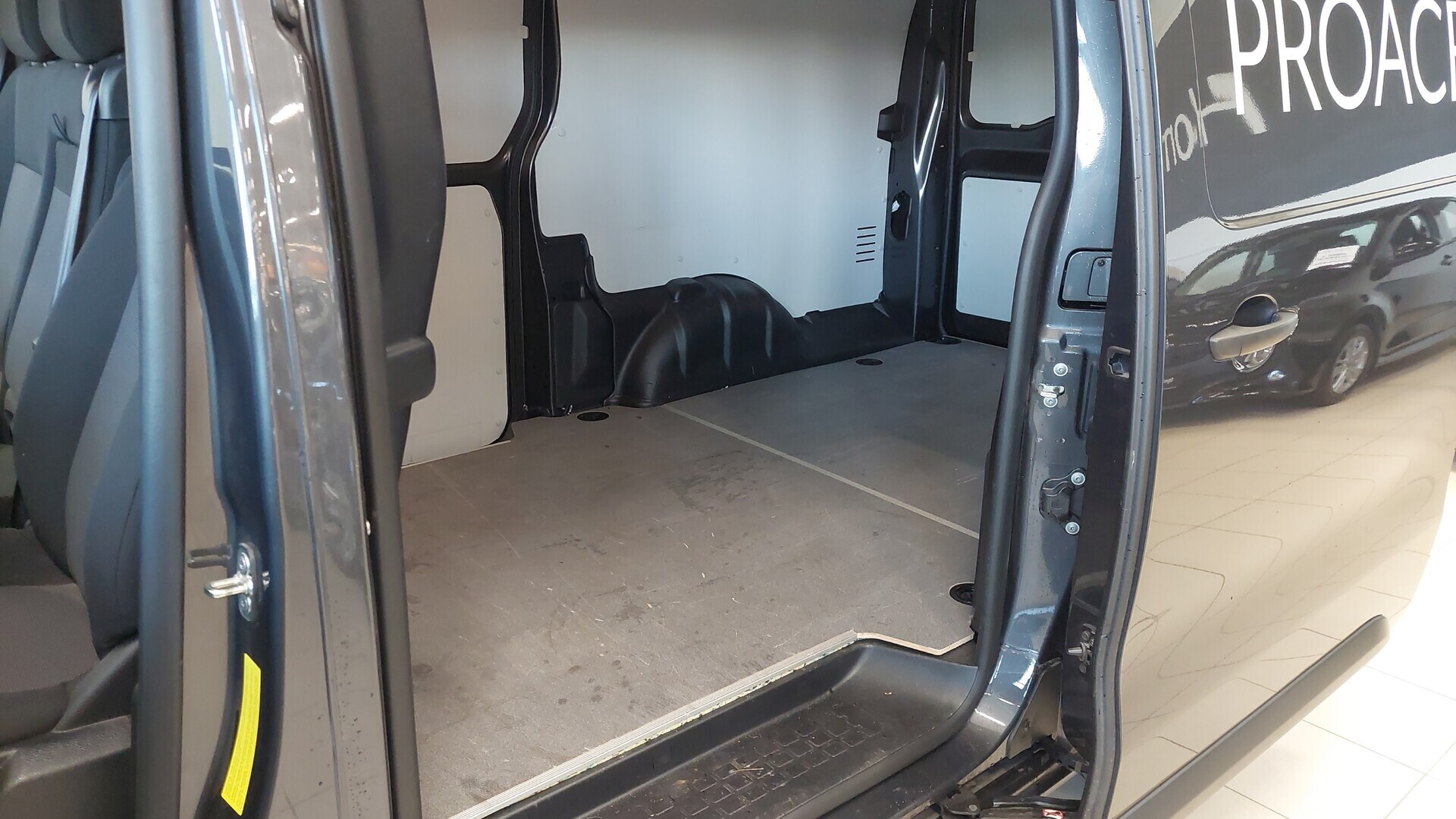 TOYOTA PROACE 9