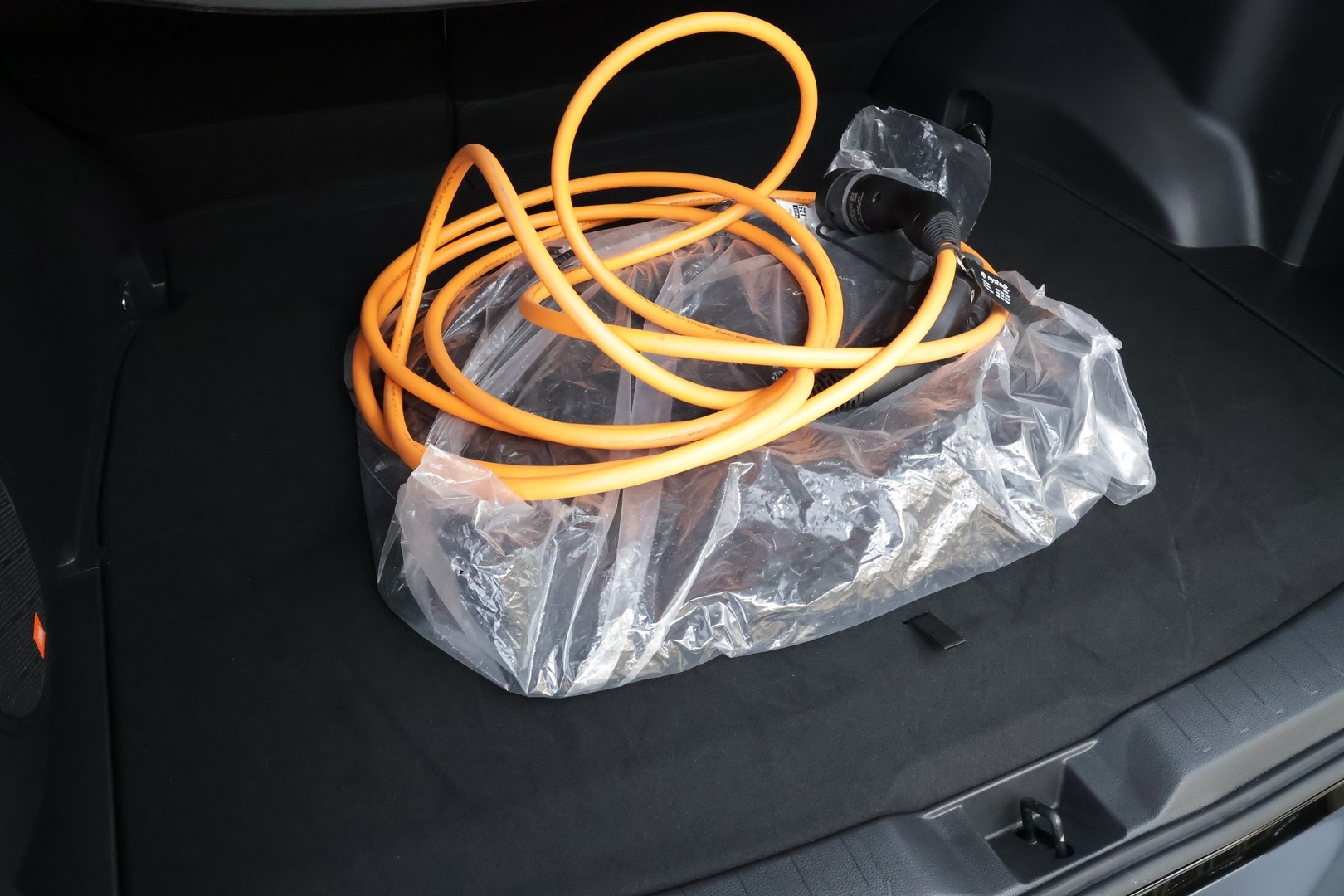 TOYOTA RAV4 Plug-in 2025