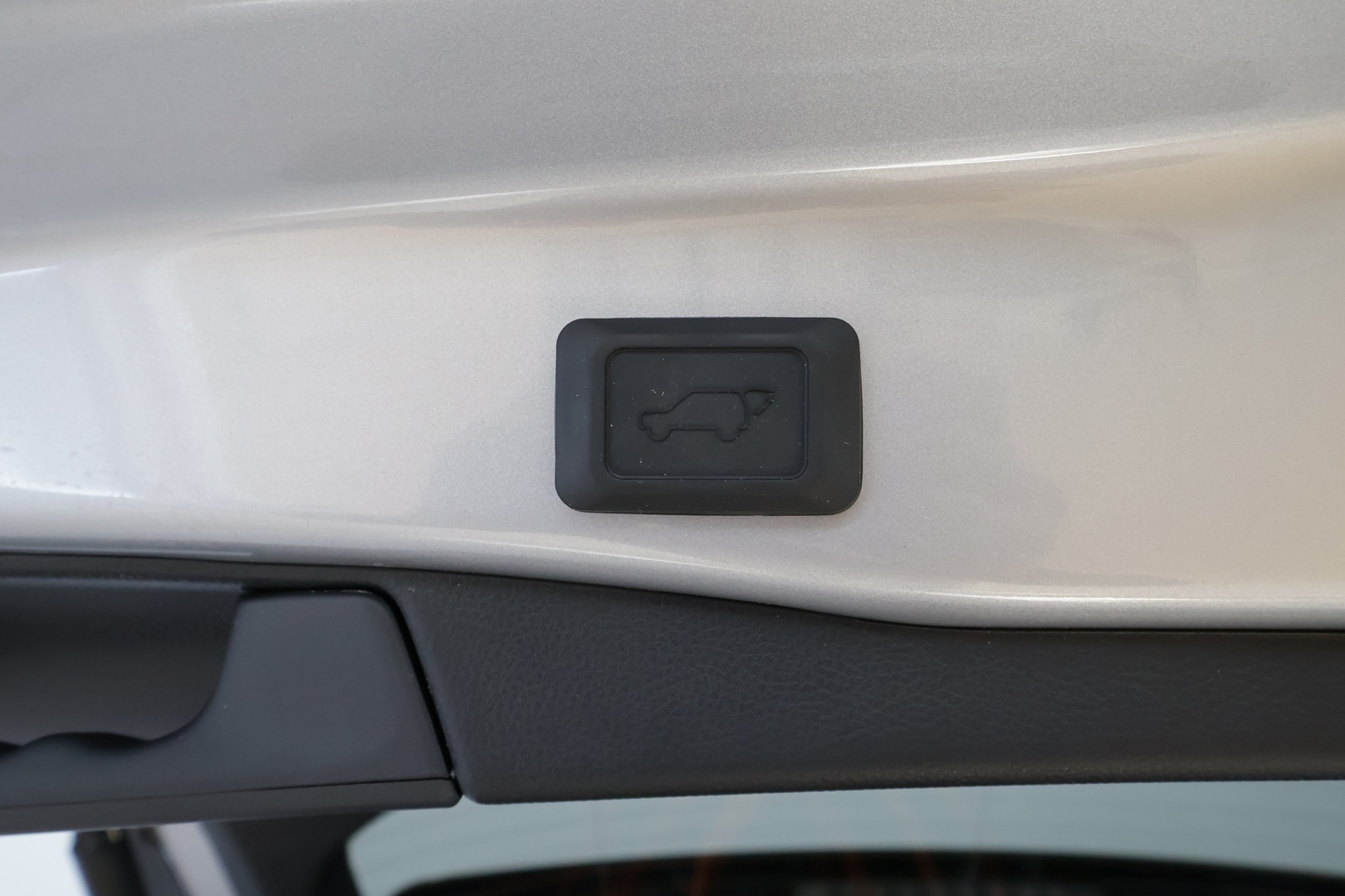 TOYOTA RAV4 Plug-in 2025