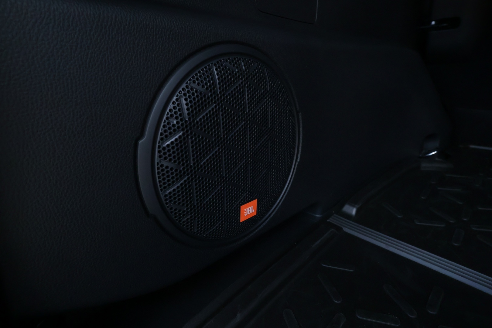 TOYOTA RAV4 PLUG-IN 2024