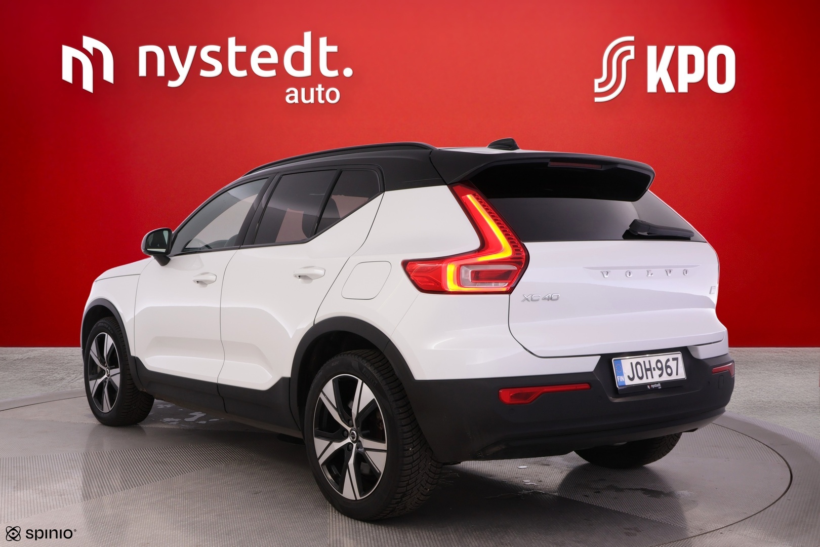 VOLVO XC40 2022