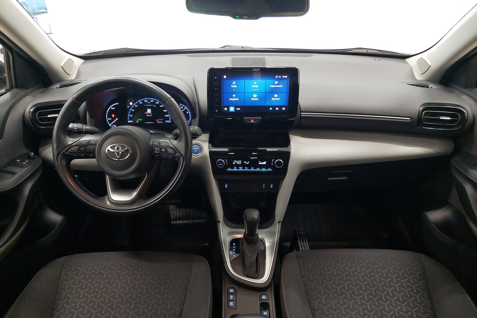 TOYOTA Yaris Cross 2022