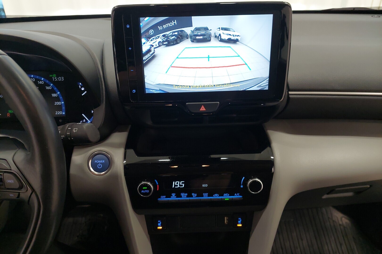 TOYOTA Yaris Cross 2022