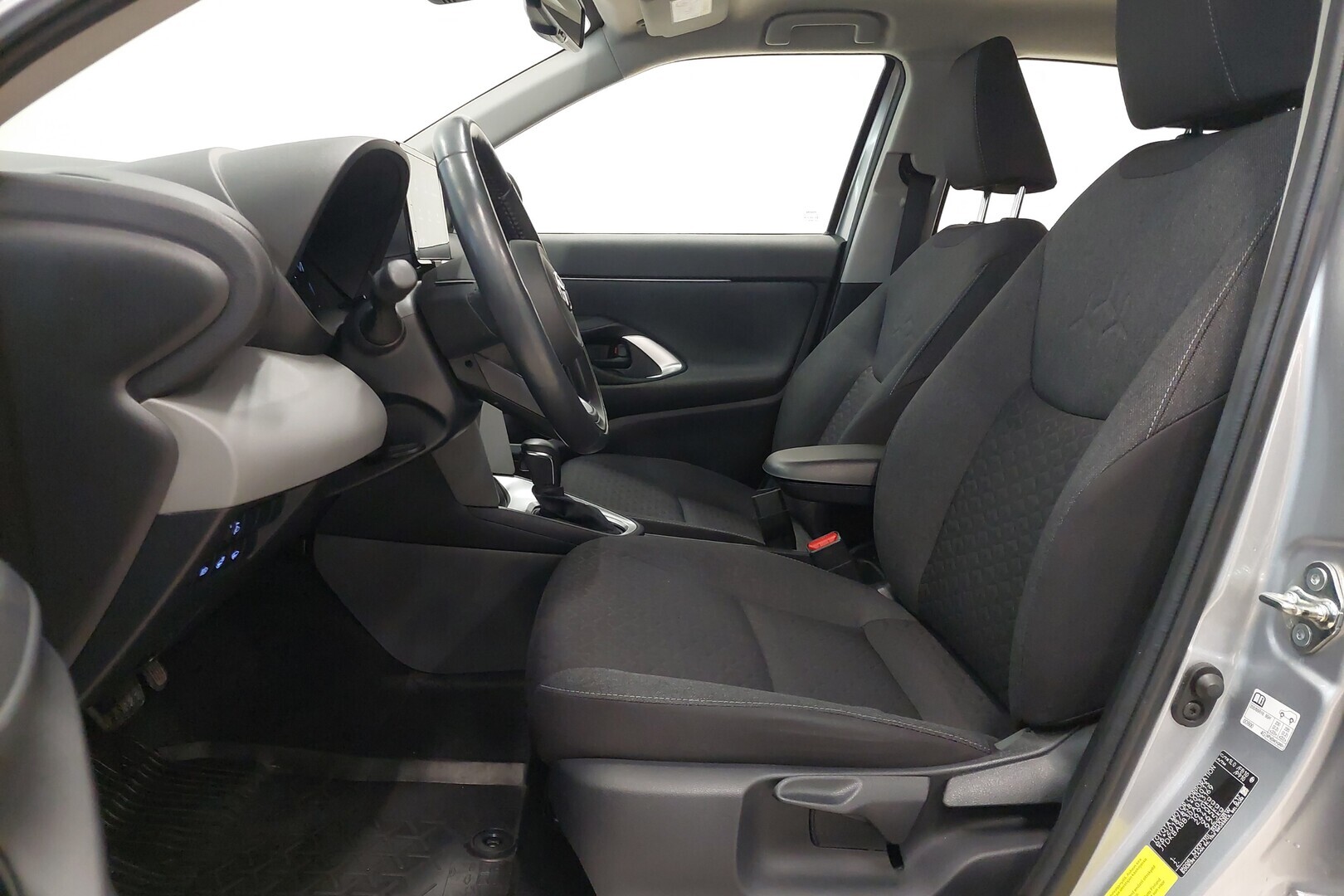 TOYOTA Yaris Cross 2022