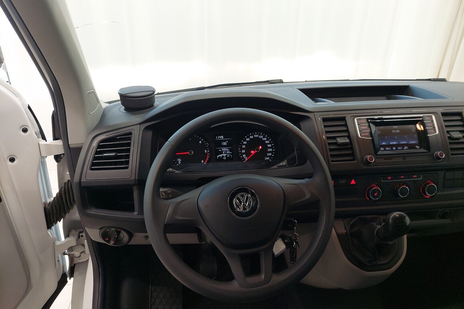 VOLKSWAGEN Transporter 2017