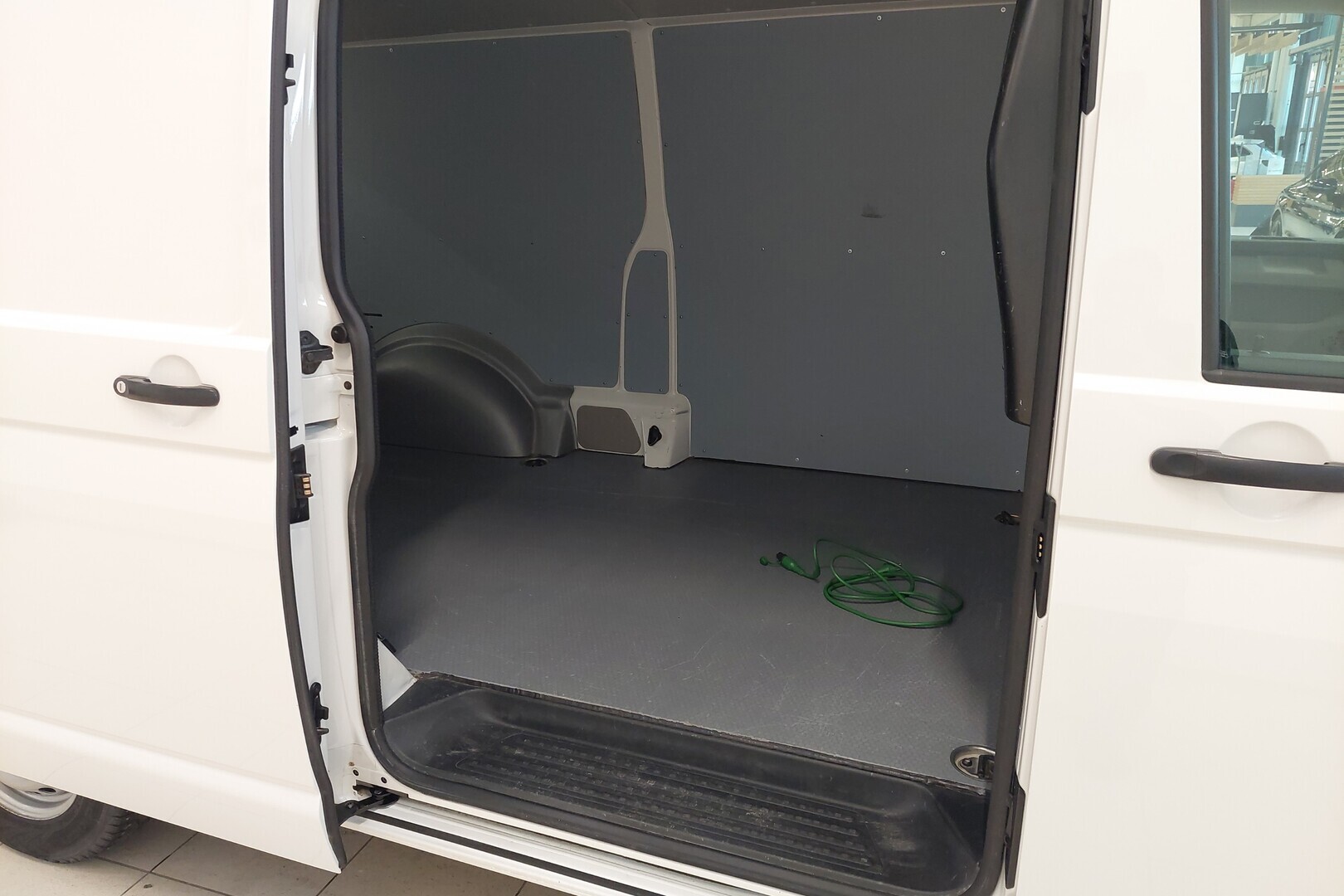 VOLKSWAGEN Transporter 2017