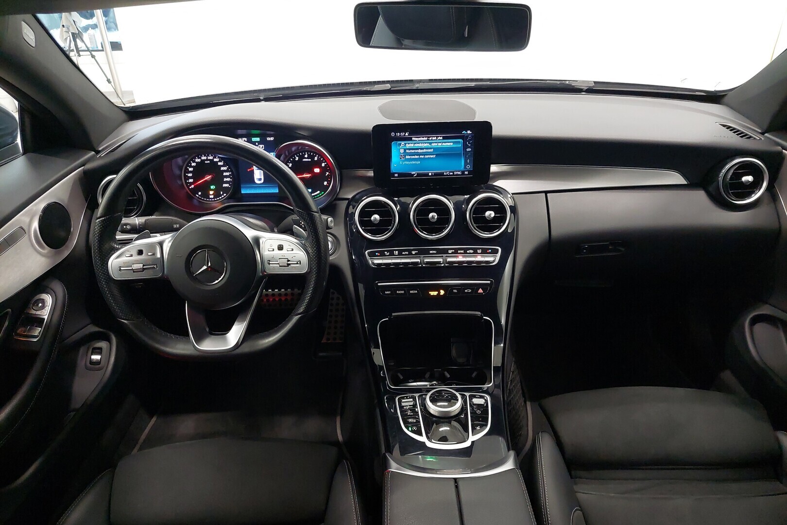 MERCEDES-BENZ C 2020