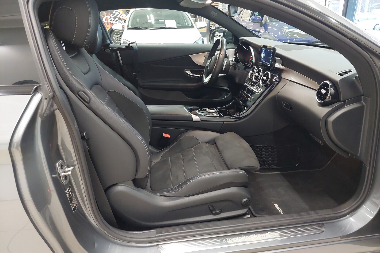 MERCEDES-BENZ C 2020