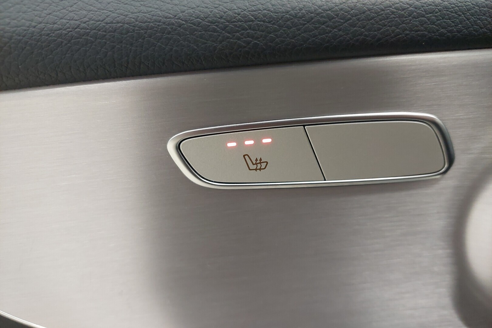 MERCEDES-BENZ C 2020