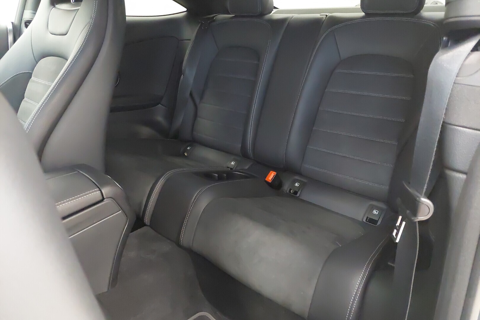 MERCEDES-BENZ C 2020