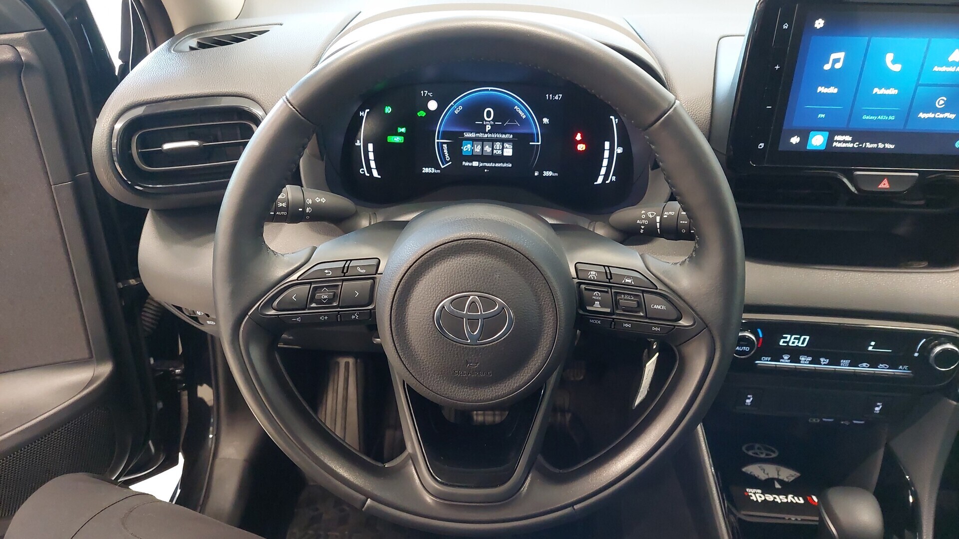 TOYOTA Yaris 2024