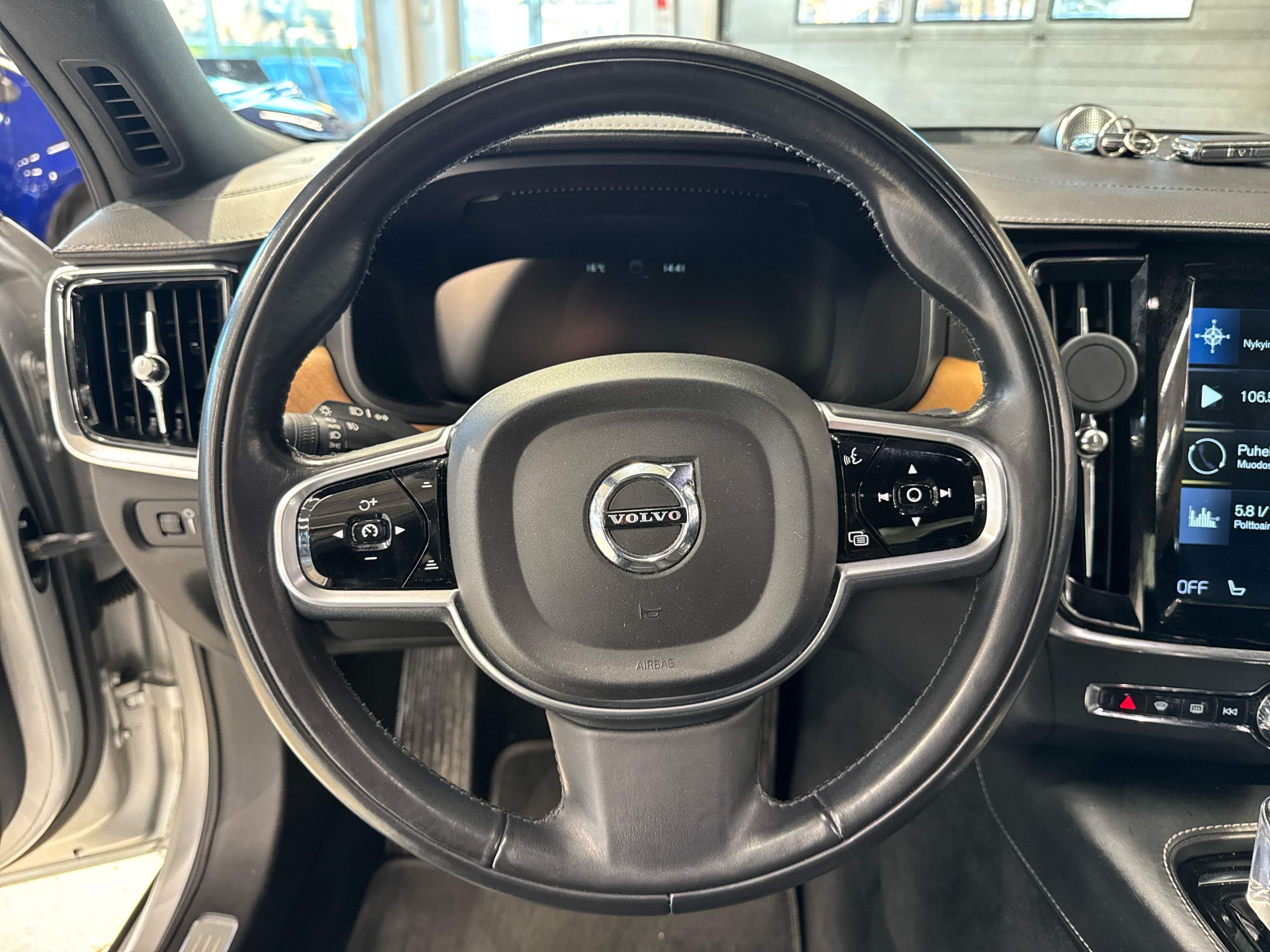 VOLVO S90 2018