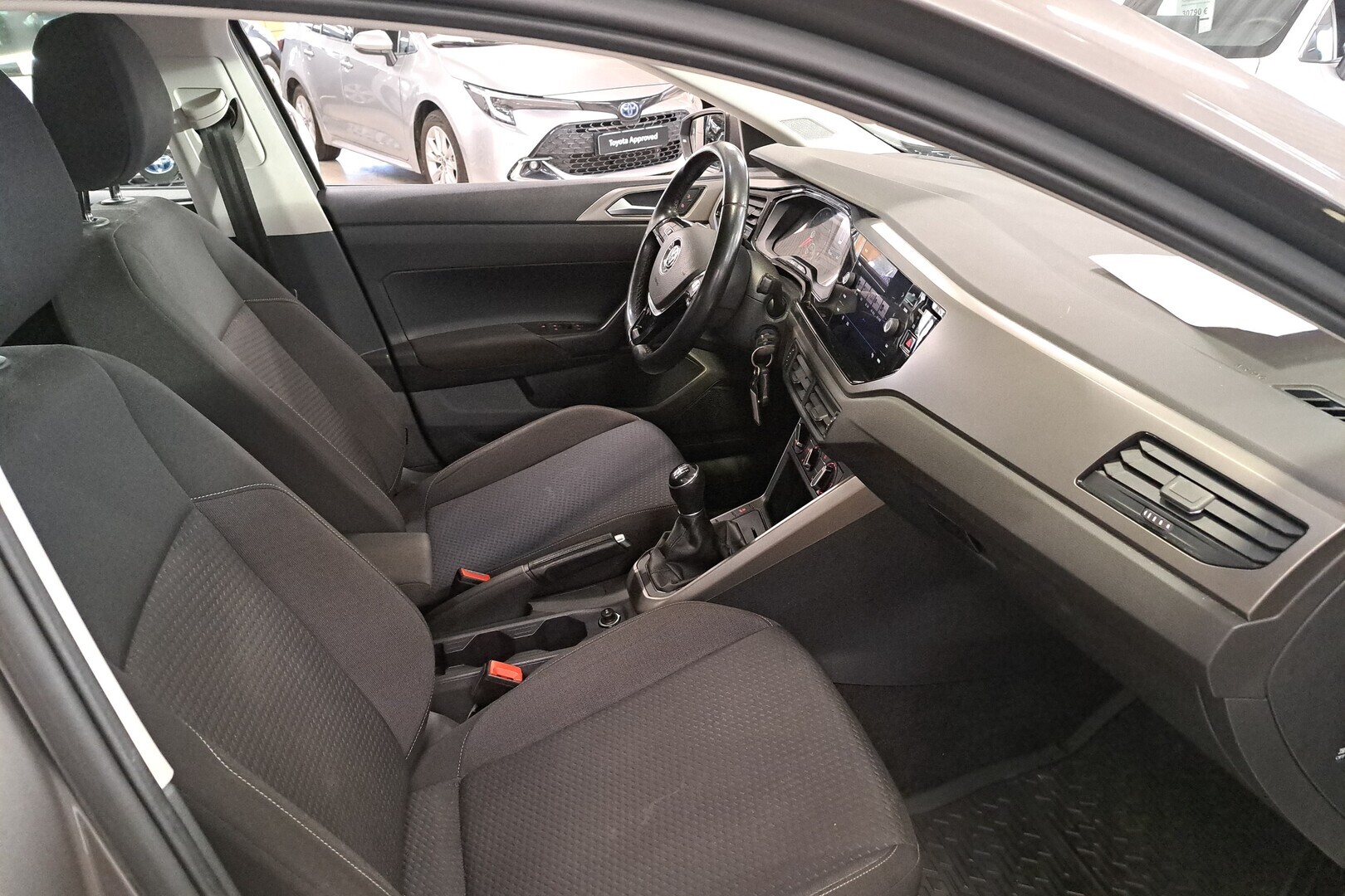 VOLKSWAGEN Polo 2020