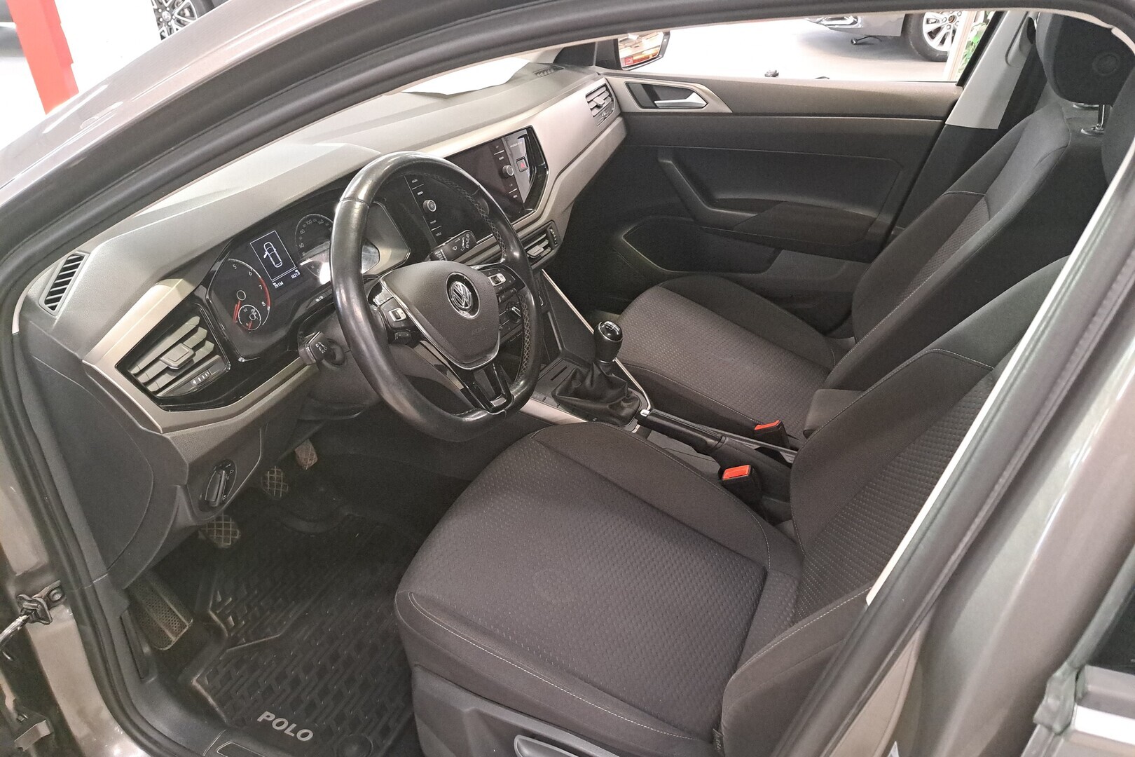 VOLKSWAGEN Polo 2020