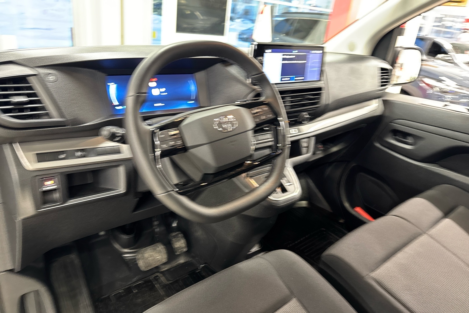 TOYOTA Proace EV 2025