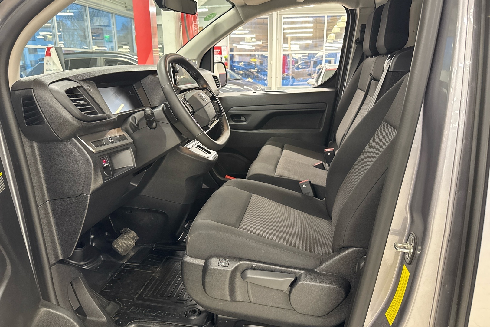 TOYOTA Proace EV 2025