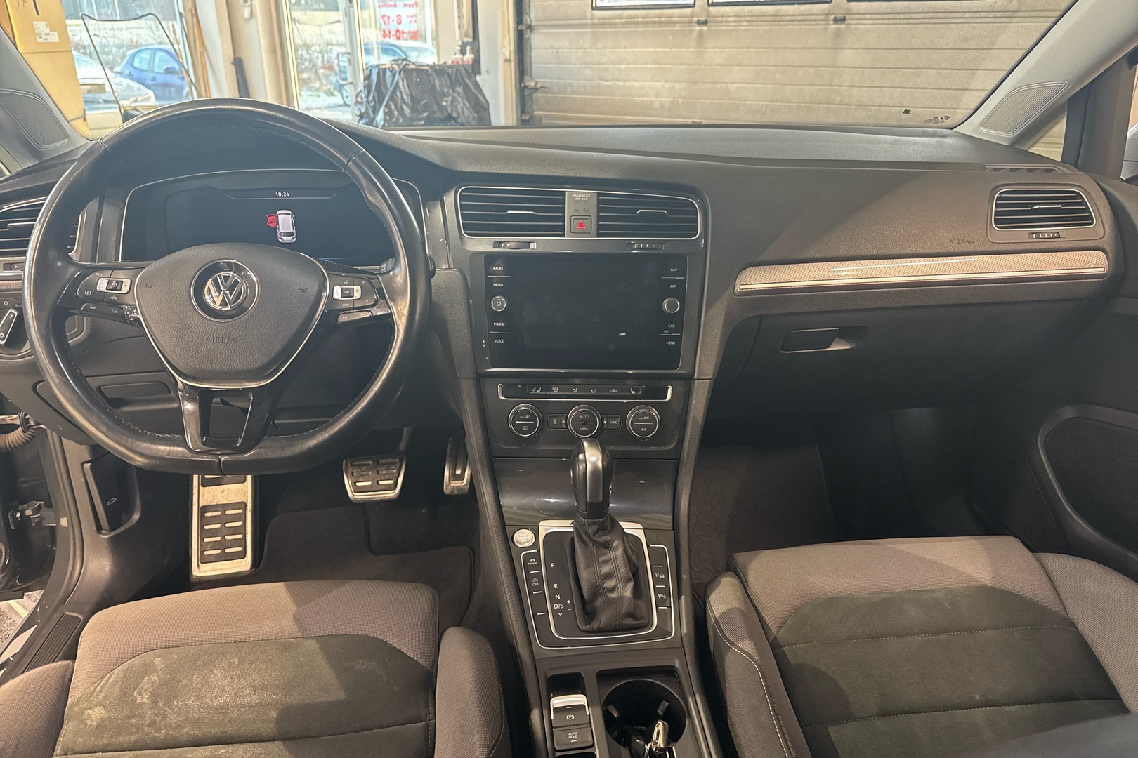 VOLKSWAGEN Golf 2020