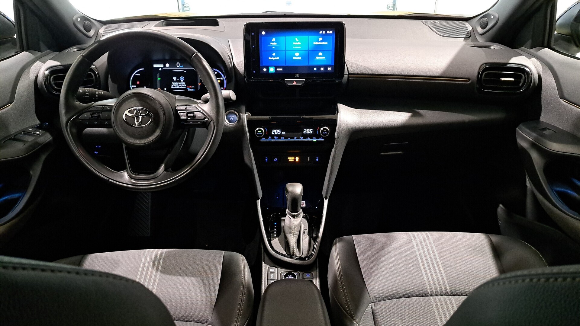 TOYOTA YARIS CROSS 2022