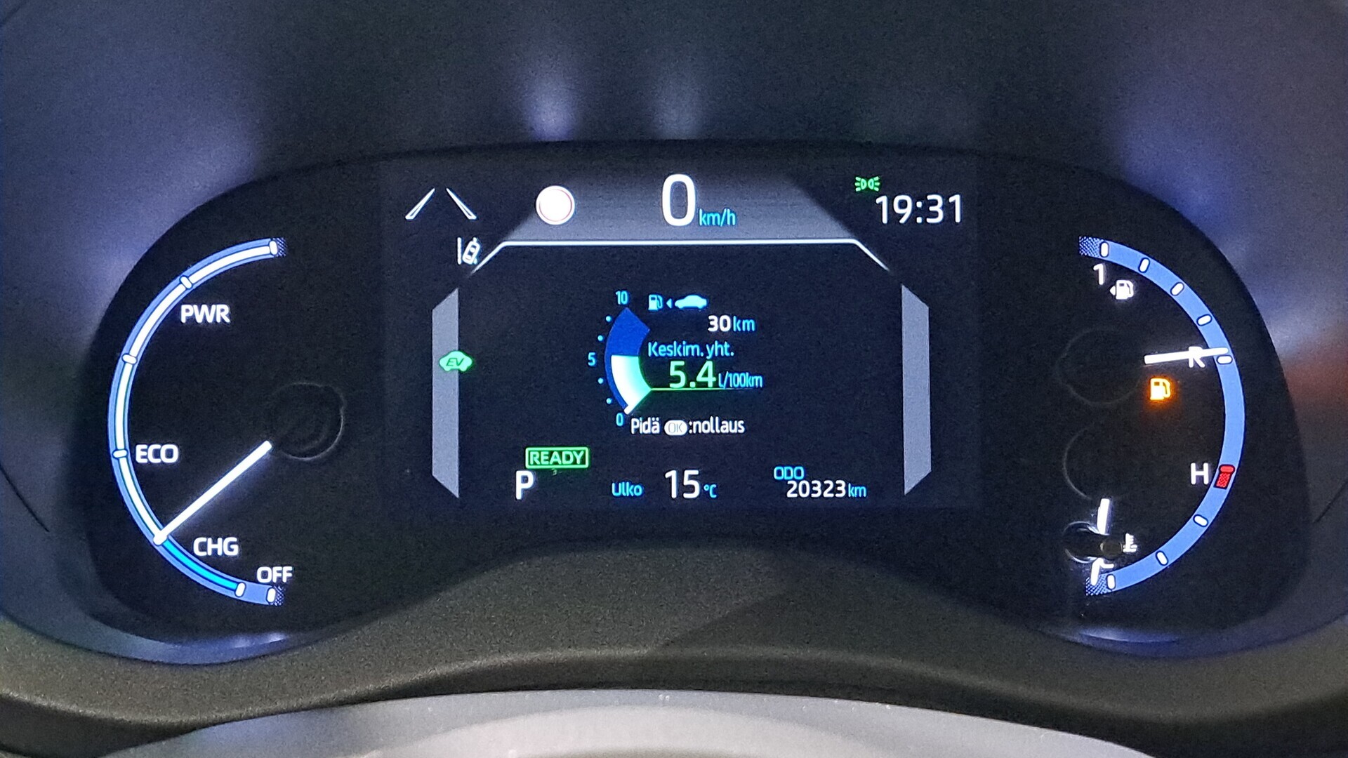 TOYOTA YARIS CROSS 2022