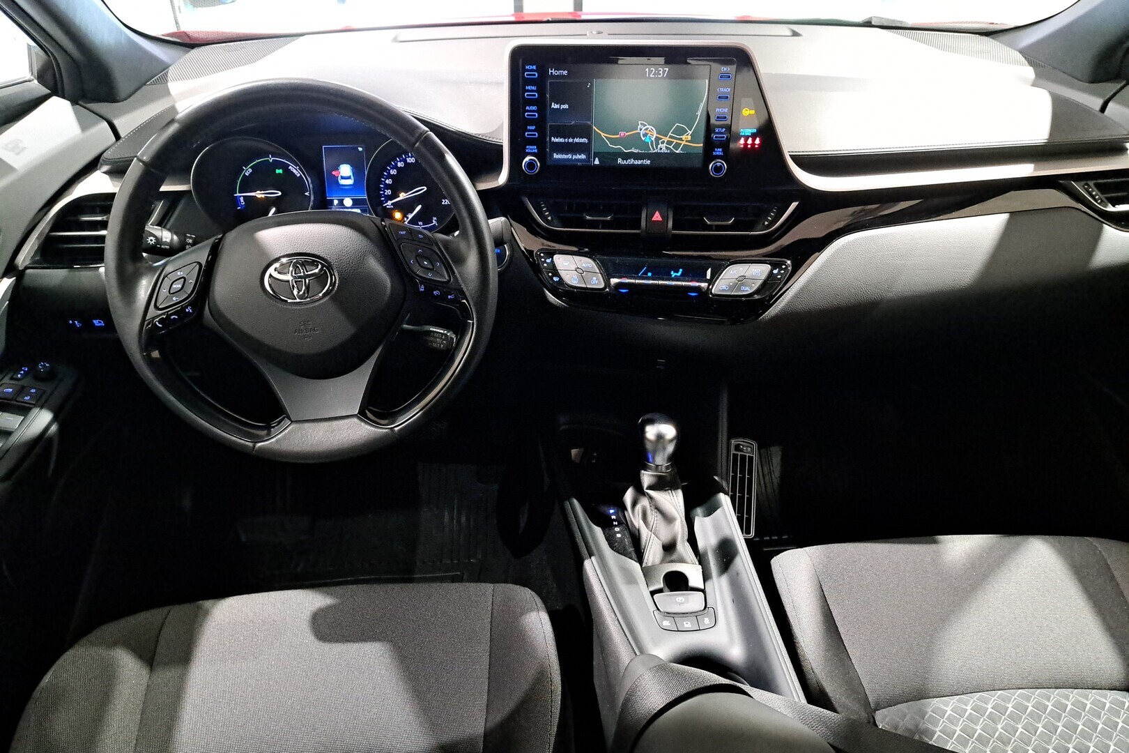TOYOTA C-HR 2021