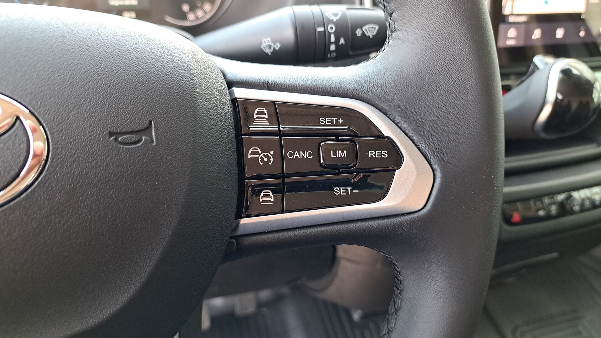 TOYOTA Proace MAX 2025