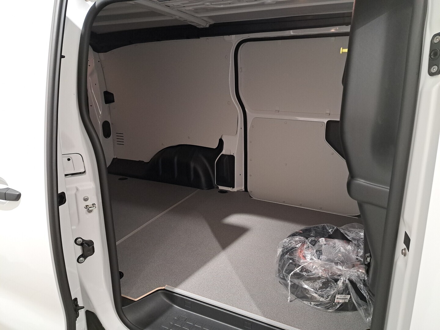 TOYOTA PROACE 18