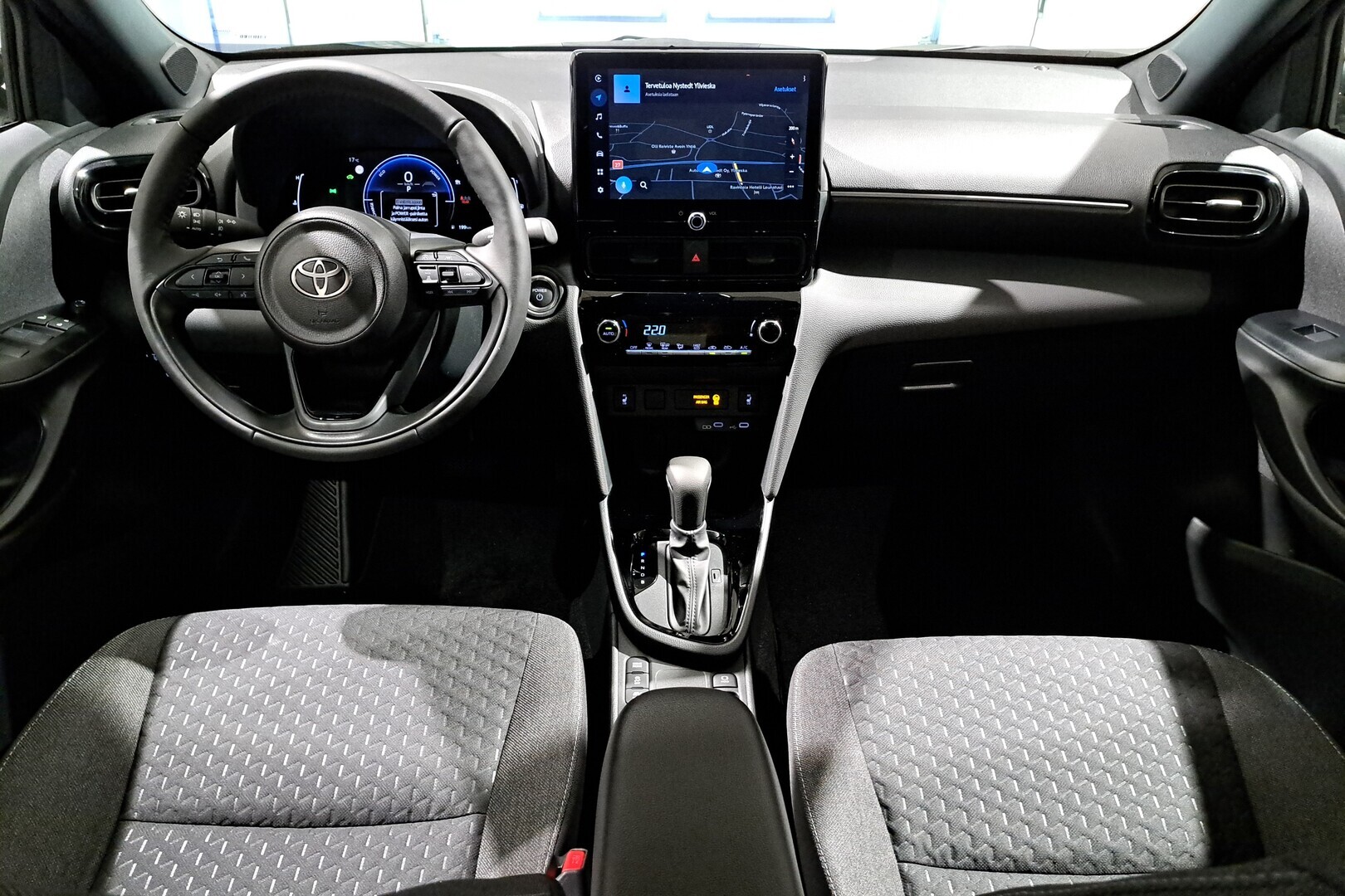 TOYOTA YARIS CROSS 2025