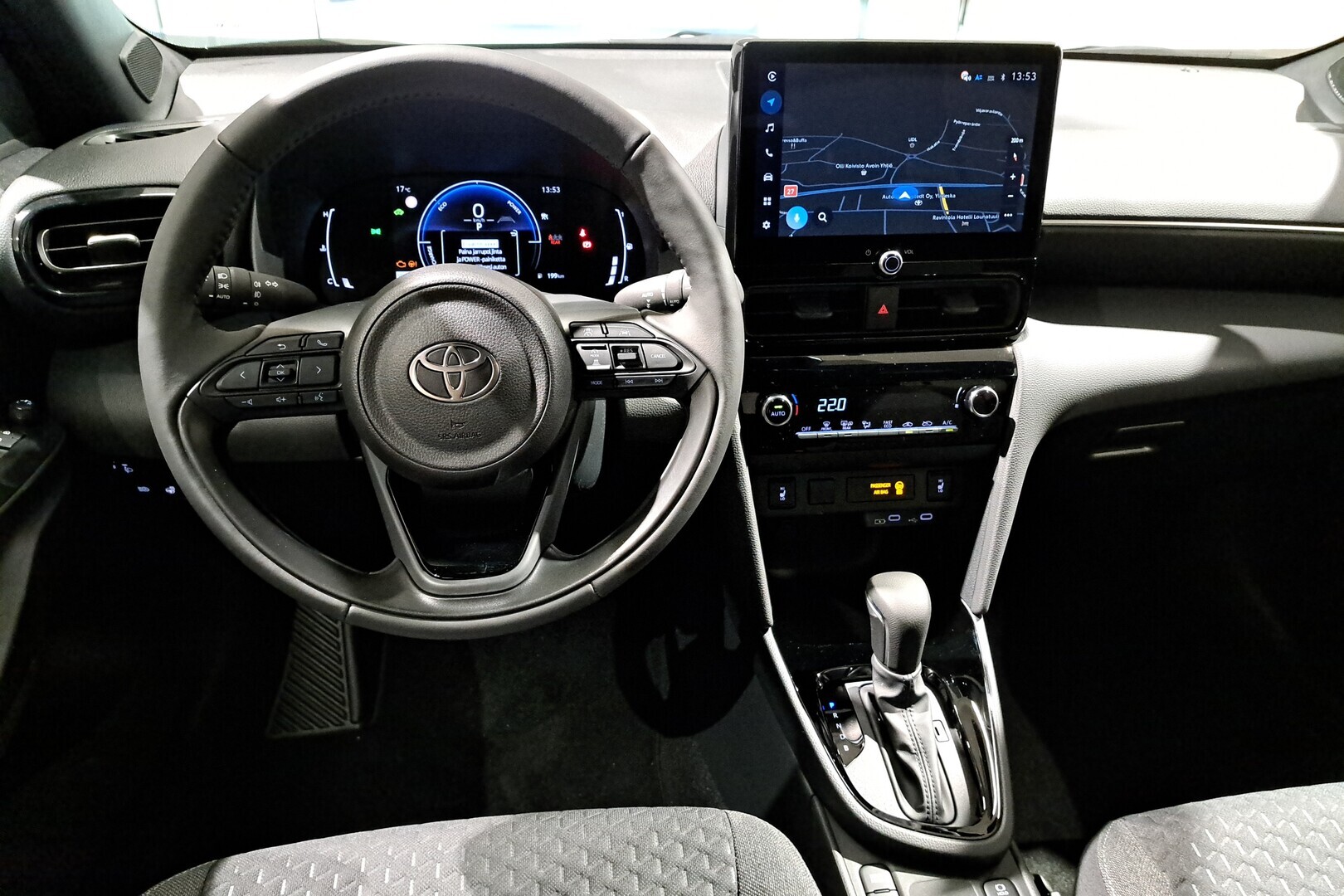 TOYOTA YARIS CROSS 2025