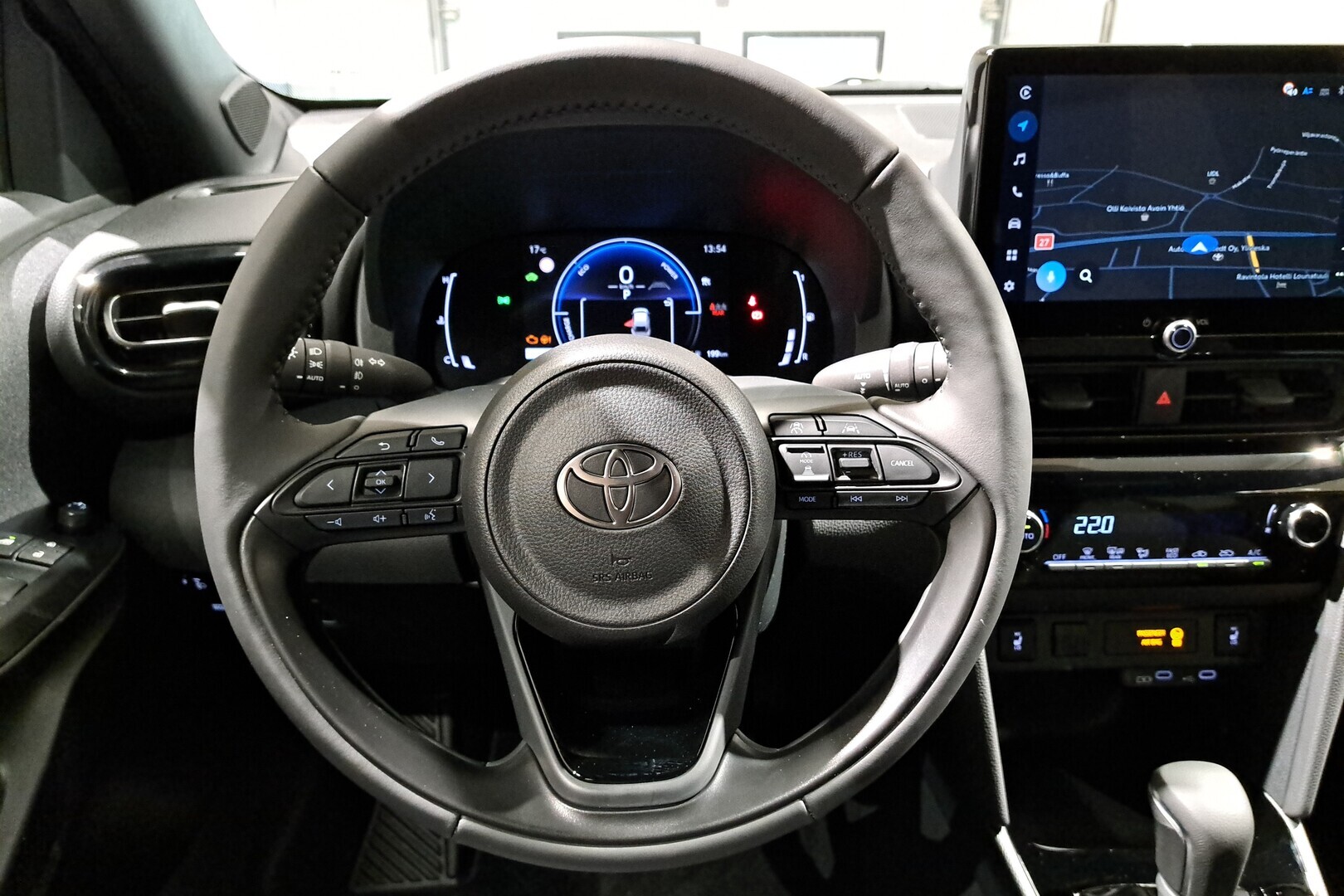 TOYOTA YARIS CROSS 2025
