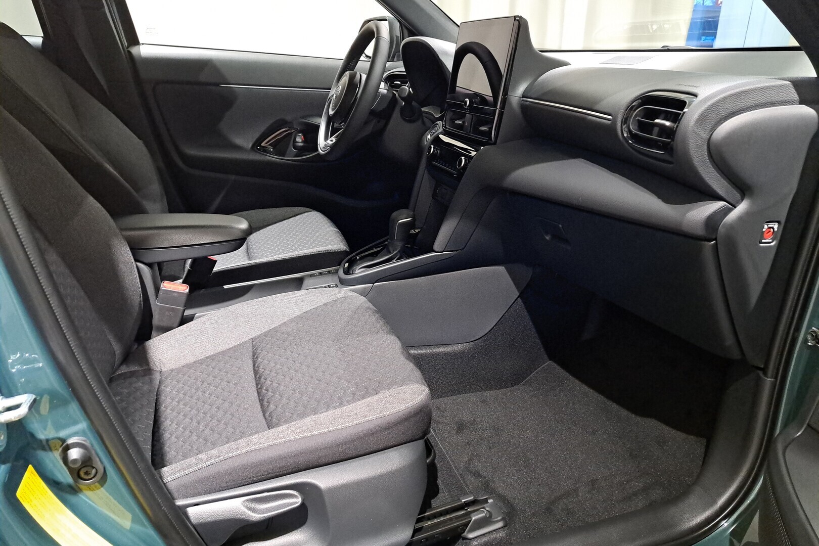 TOYOTA YARIS CROSS 2025