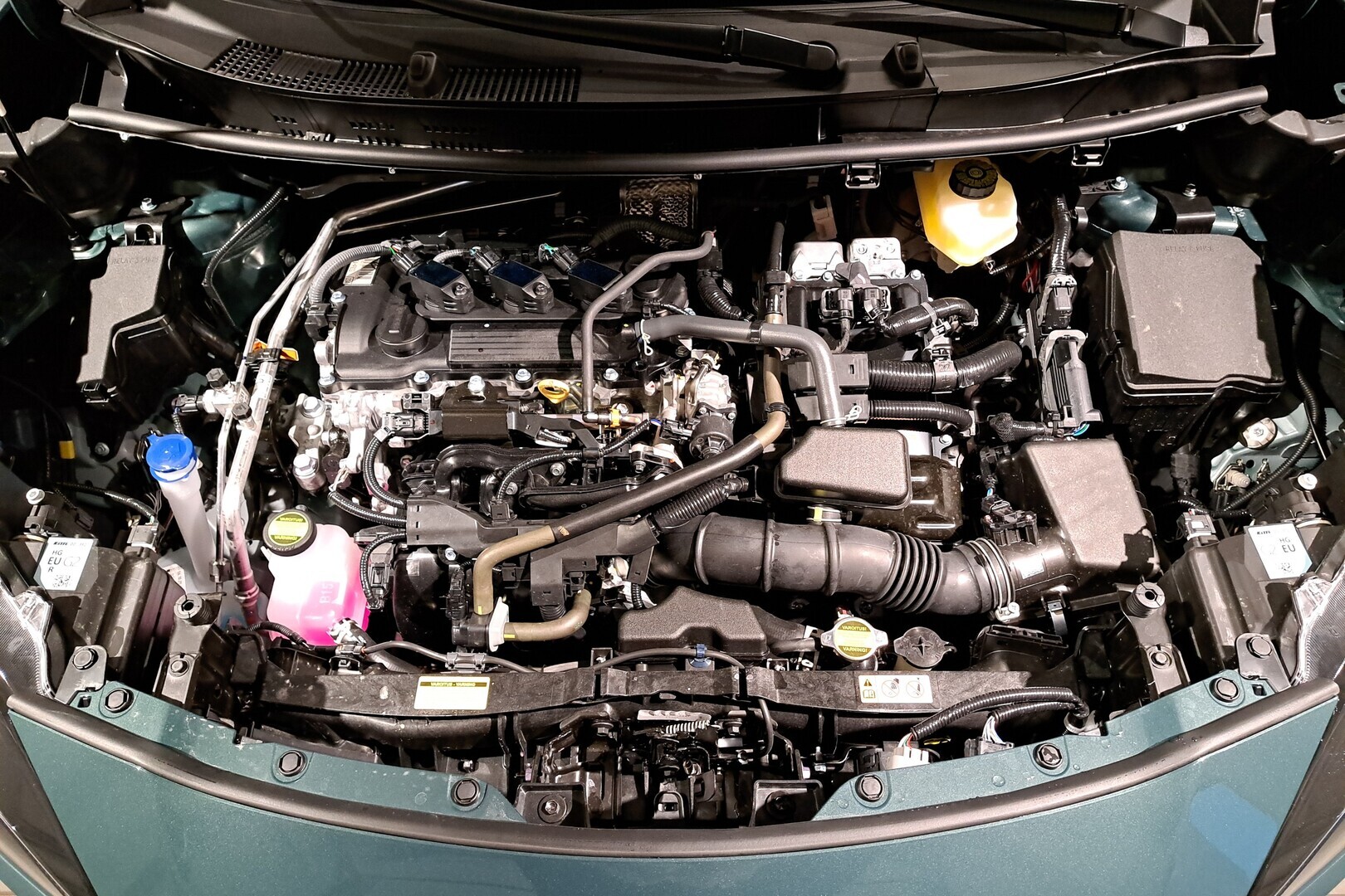 TOYOTA YARIS CROSS 2025