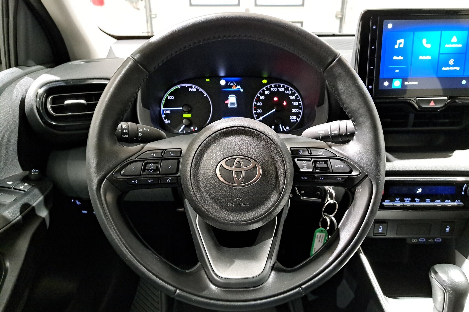 TOYOTA Yaris 2024