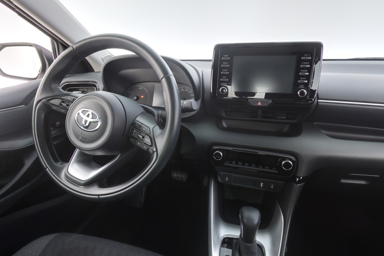 TOYOTA Yaris 2022