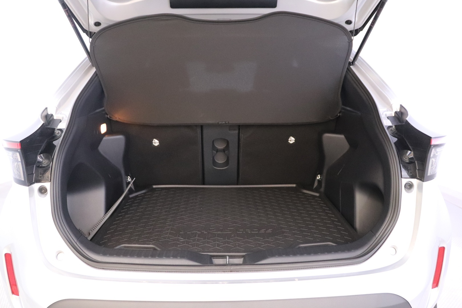 TOYOTA Yaris Cross 2025