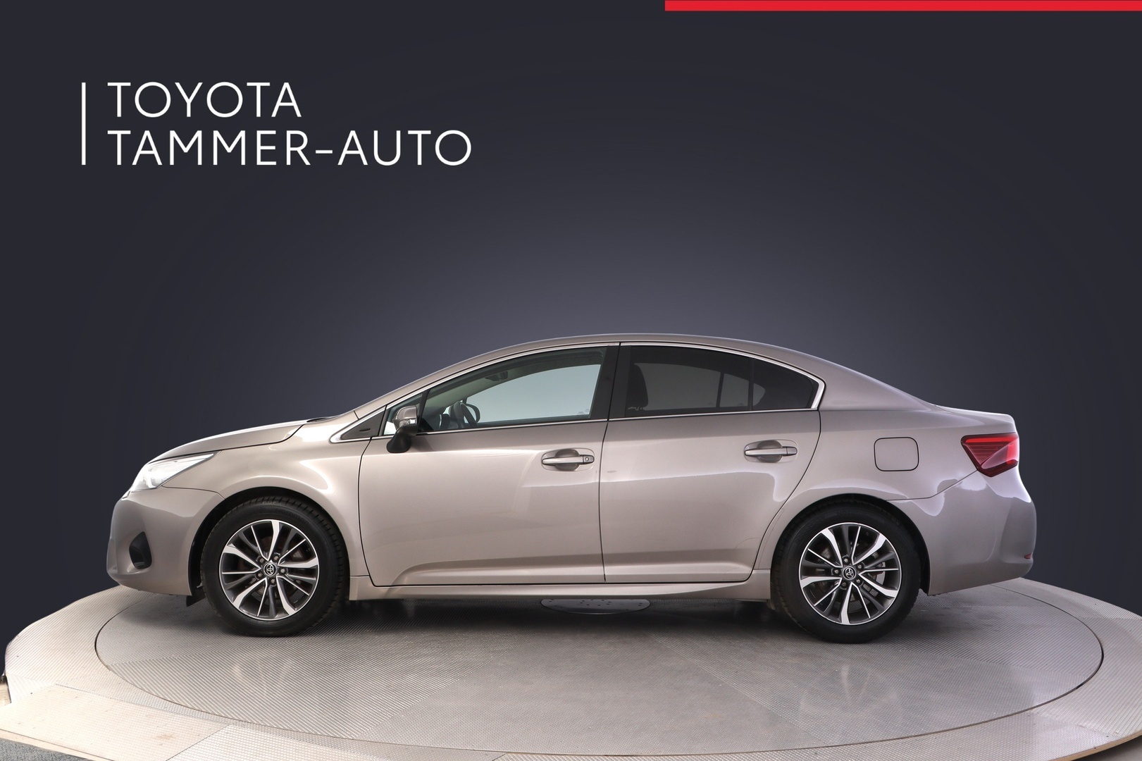 TOYOTA Avensis 2015