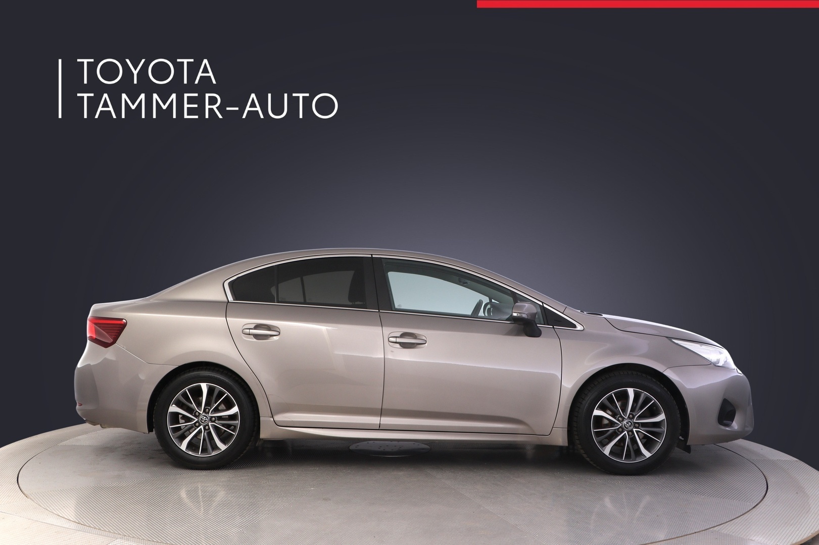TOYOTA Avensis 2015